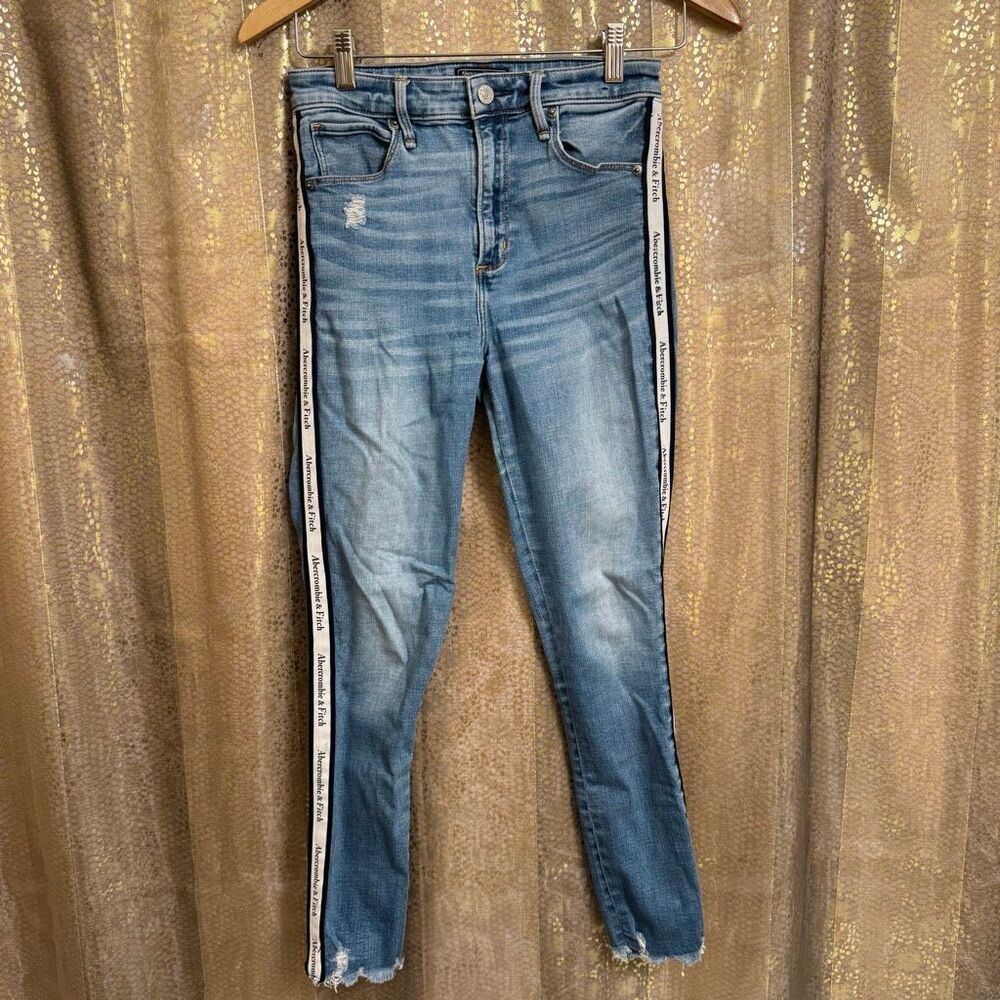 Abercrombie & Fitch Skinny Logo Simone High Rise Ankle Jeans 2/26